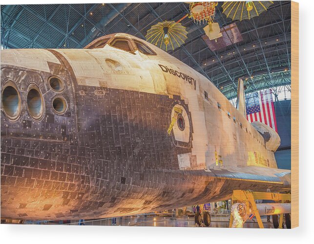 Air And Space Museum Wood Print featuring the photograph Space Shuttle Discovery by Scott McGuire