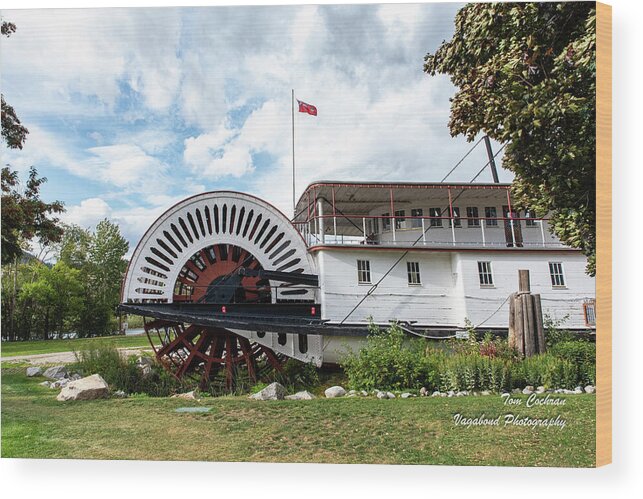 Ss Sicamous Paddle Wheel Wood Print featuring the photograph SS Sicamous Paddle Wheel by Tom Cochran