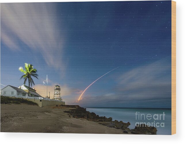 Spacex Wood Print featuring the photograph Starlink Early Morning Launch by Tom Claud