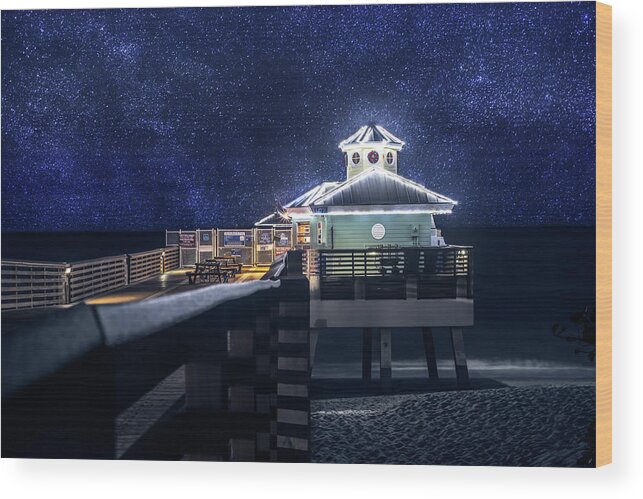 Christmas Wood Print featuring the photograph Starry Night at Juno Pier by Laura Fasulo