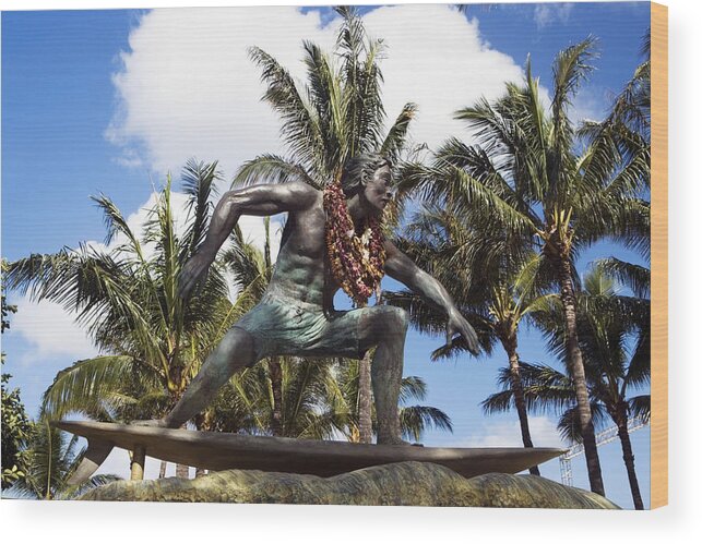 Honolulu Wood Print featuring the photograph Statue of a man on a surfboard, Waikiki Beach, Honolulu, Oahu, Hawaii Islands, USA by Glowimages