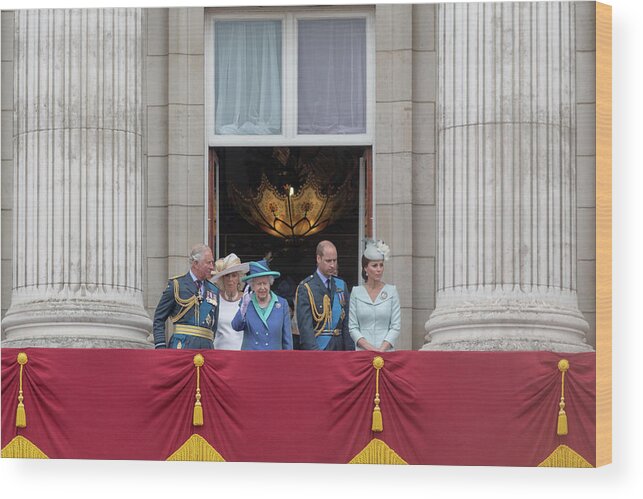 Raf Wood Print featuring the photograph The Queen waves at the crowds by Andrew Lalchan