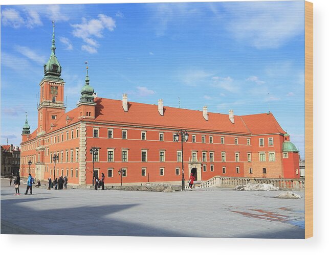 People Wood Print featuring the photograph The Royal Castle Square, Warsaw by Pejft