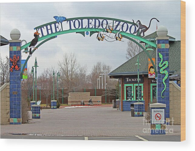 Zoo Wood Print featuring the photograph The Toledo Zoo Entrance 0784 by Jack Schultz