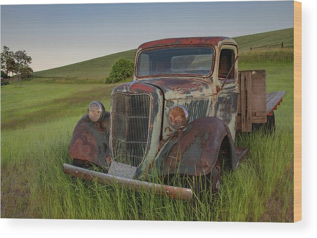 Washington Wood Print featuring the photograph Treasure From the Past by Marcy Wielfaert