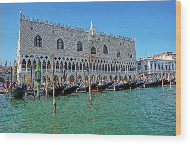 Gondola Wood Print featuring the photograph Venice - Gondolas by Yvonne Jasinski