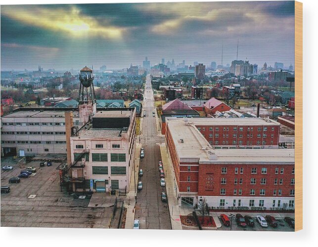 Detroit Wood Print featuring the photograph Watertower Skyline DJI_0690 by Michael Thomas
