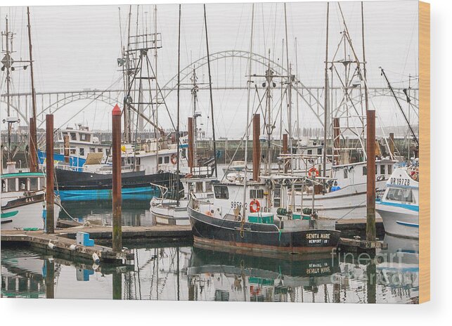 Newport Oregon Wood Print featuring the photograph A Beautiful Day in Newport Oregon by Margaret Hood