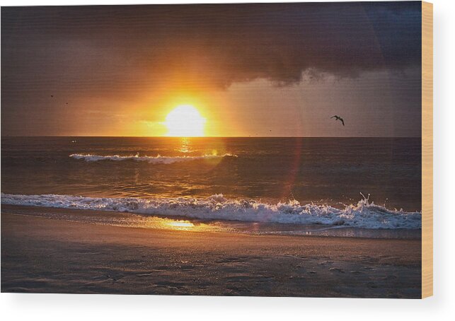 Sunrise Wood Print featuring the photograph Carolina Beach Sunrise by Phil Mancuso