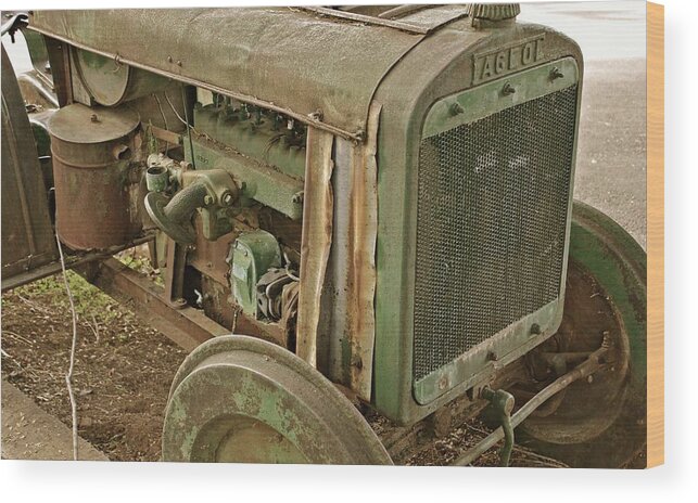 Fageol Tractor Wood Print featuring the photograph Fageol Tractor I by Bill Owen