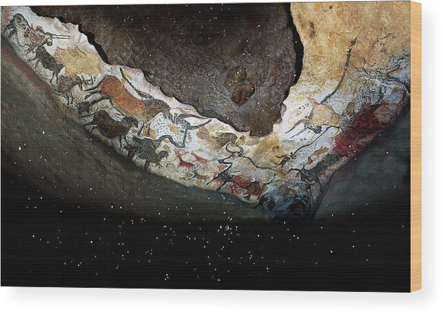 Artwork Wood Print featuring the photograph Lascaux Cave Paintings by Pascal Goetgheluck/science Photo Library