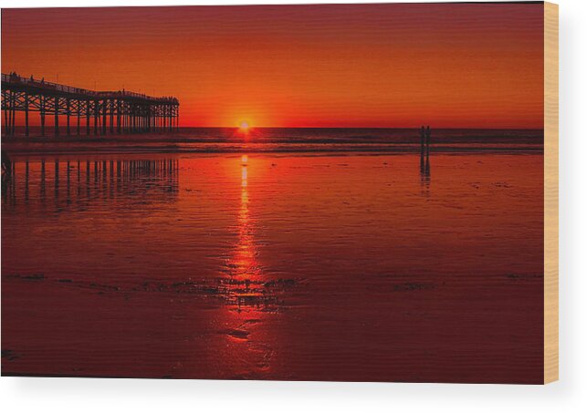 Sunset Wood Print featuring the photograph Pacific beach Sunset by Tammy Espino