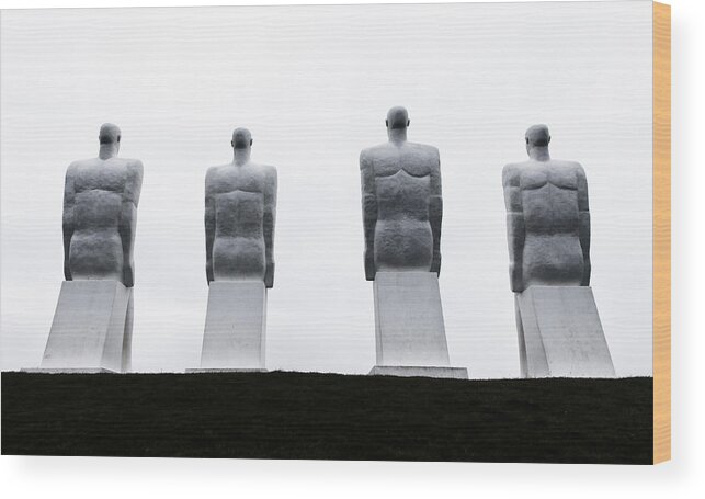 Statues Wood Print featuring the photograph Men statues by Mike Santis