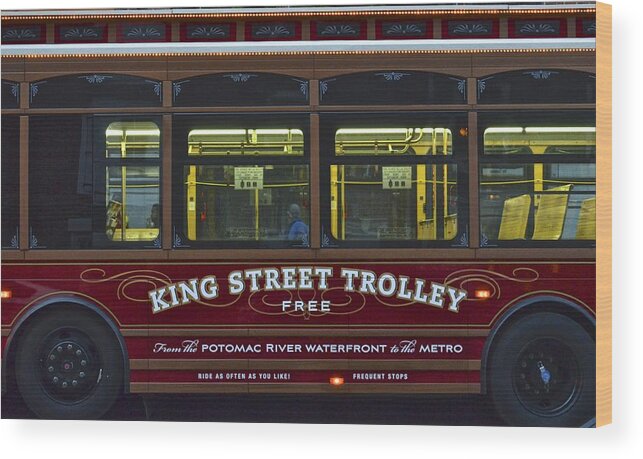 Washington Wood Print featuring the photograph Washington DC Trolley by Frozen in Time Fine Art Photography