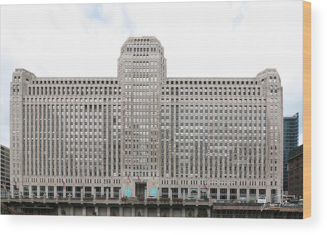 The Merchandise Mart Wood Print featuring the photograph The Merchandise Mart by Jackson Pearson