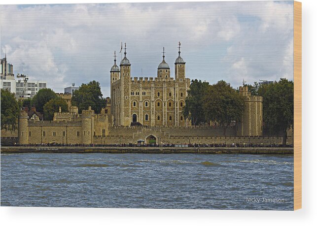 Tower Bridge Wood Print featuring the photograph The White Tower by Nicky Jameson