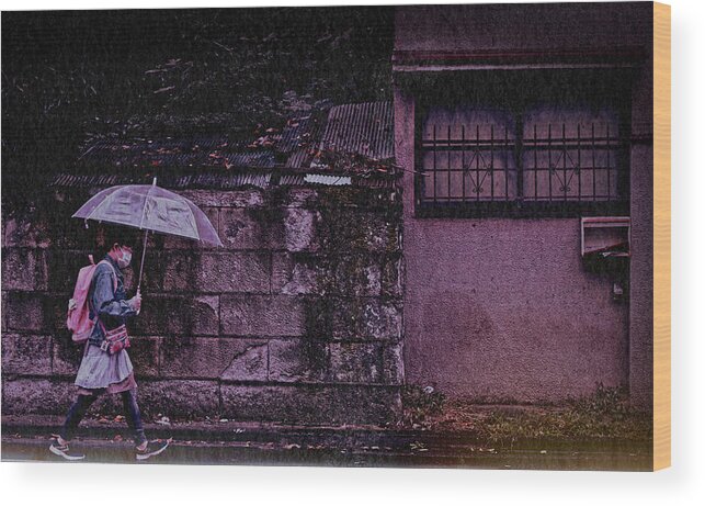 Walking Wood Print featuring the photograph Rainy Pink by Naoaki Miyamoto