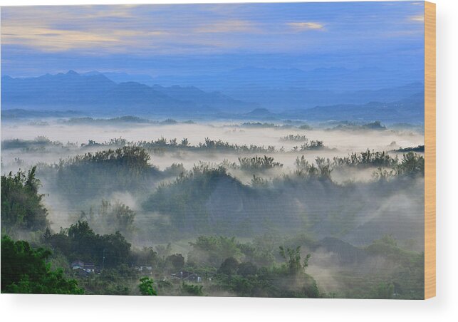 Scenics Wood Print featuring the photograph Diffuse clouds by Taiwan Nans0410