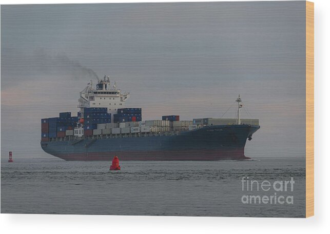 Hyundai Tianjin Wood Print featuring the photograph Moving the Goods - Hyundai Tianjin by Dale Powell