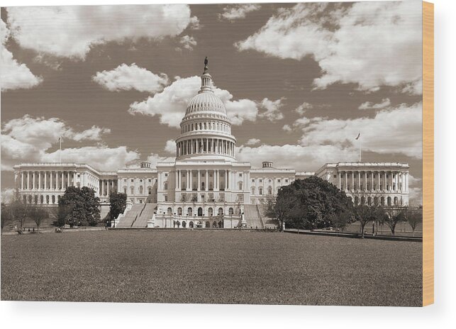 Us Capitol Wood Print featuring the photograph United States Capitol Building S by Mike McGlothlen