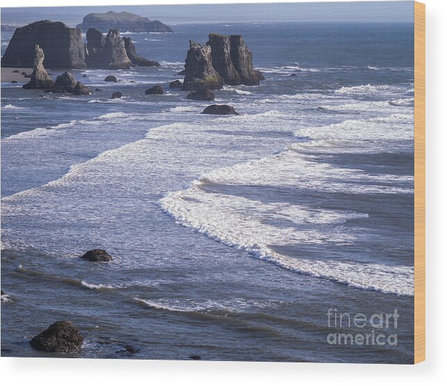 Nature Wood Print featuring the photograph Bandon Beach Seastacks #1 by Tracy Knauer