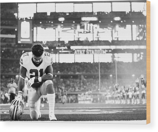 People Wood Print featuring the photograph New York Giants vs Dallas Cowboys #3 by Tom Pennington