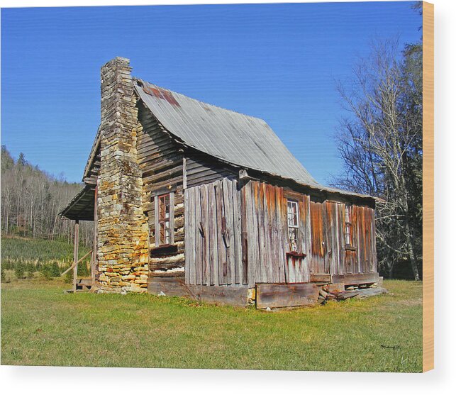 Cabins Wood Print featuring the photograph Old Cabin along Macedonia Church Road by Duane McCullough