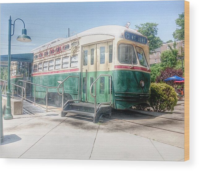 Trolly Wood Print featuring the photograph Trolly Diner Philadelphia by Mark Fuller