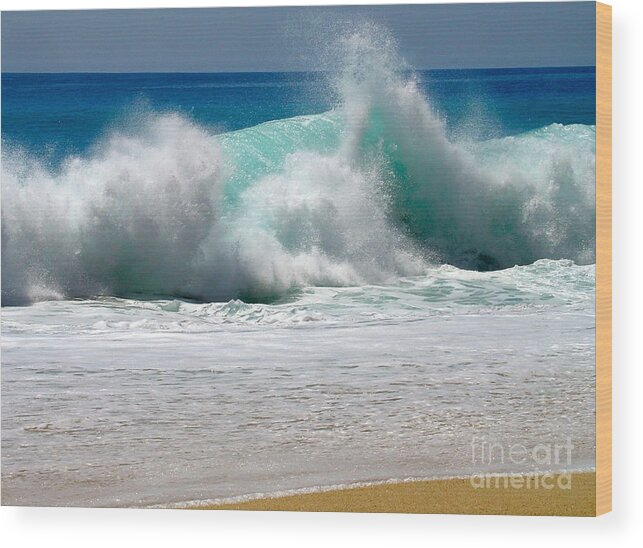 Water Wood Print featuring the photograph Wave by Karon Melillo DeVega