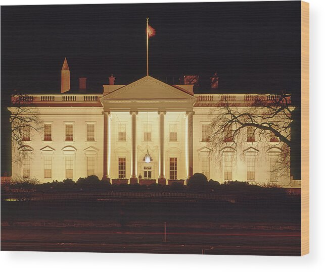 White House Wood Print featuring the photograph 141X09 The White House at Night 1973 by Ed Cooper Photography