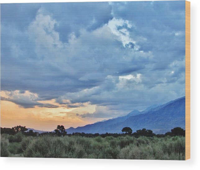 Sky Wood Print featuring the photograph High Sierra Sundown by Marilyn Diaz