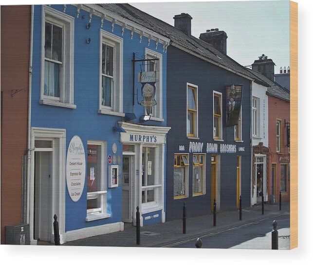 Irish Wood Print featuring the photograph Murphys Ice Cream Dingle Ireland by Teresa Mucha