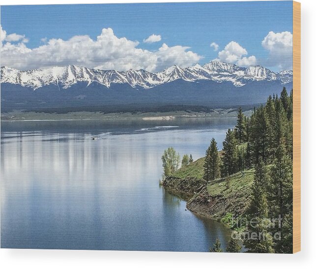 Crested Butte Wood Print featuring the photograph Stunning Colorado by William Wyckoff