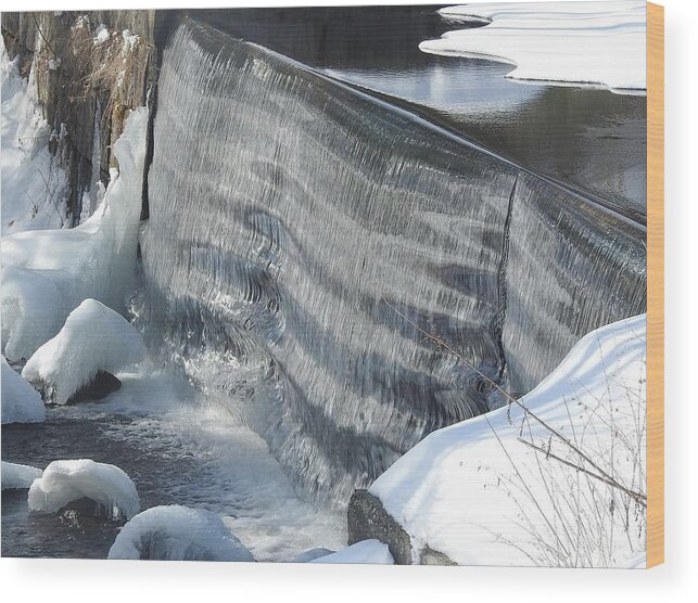 Frozen Waters Wood Print featuring the photograph Nice Ice by Elaine Franklin