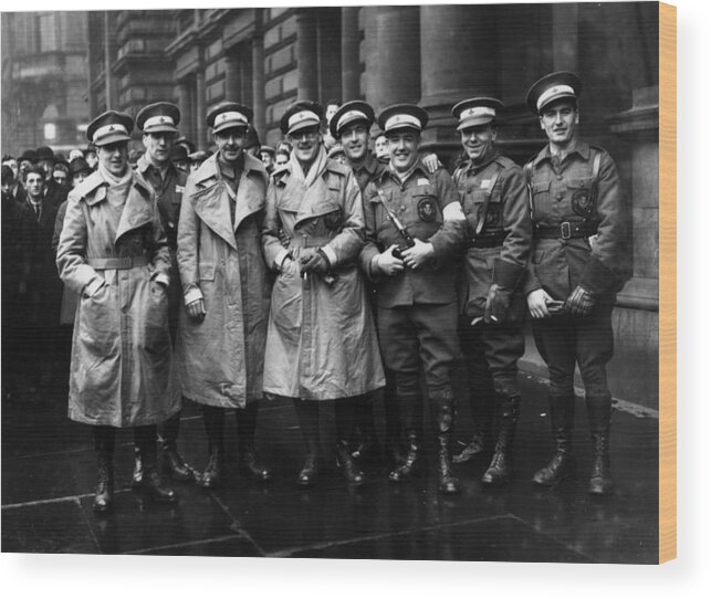 Ambulance Wood Print featuring the photograph Scottish Volunteers by Fox Photos