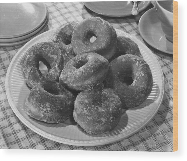 Sugar Wood Print featuring the photograph Sugared Donuts by Hulton Archive