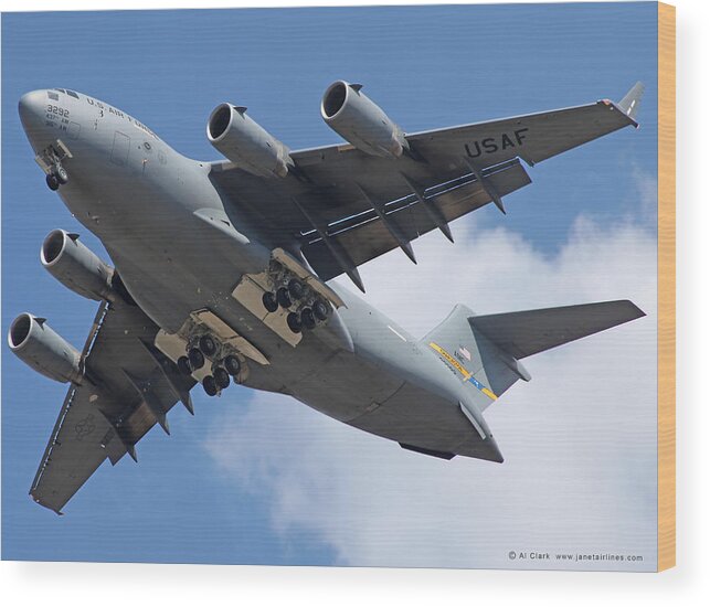 C-17 Wood Print featuring the photograph Charleston C-17 Globemaster III on final to MacDill AFB by Custom Aviation Art