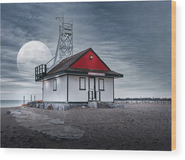 Leuty Lifeguard Station Wood Print featuring the photograph Moon Over the Lifeguard Station by Dee Potter