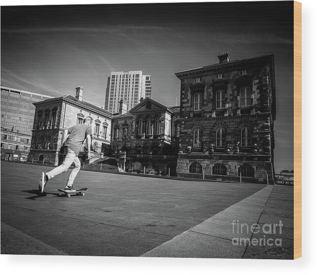 Belfast Wood Print featuring the photograph Skateboarding by Jim Orr
