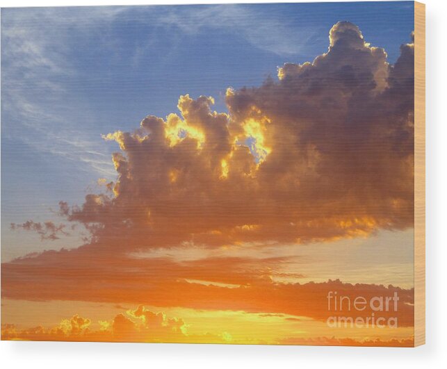 Sunset Wood Print featuring the photograph To God be the glory #1 by Robert Pearson