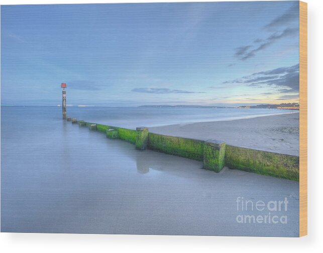 Yhun Suarez Wood Print featuring the photograph Bournemouth Beach Sunset by Yhun Suarez
