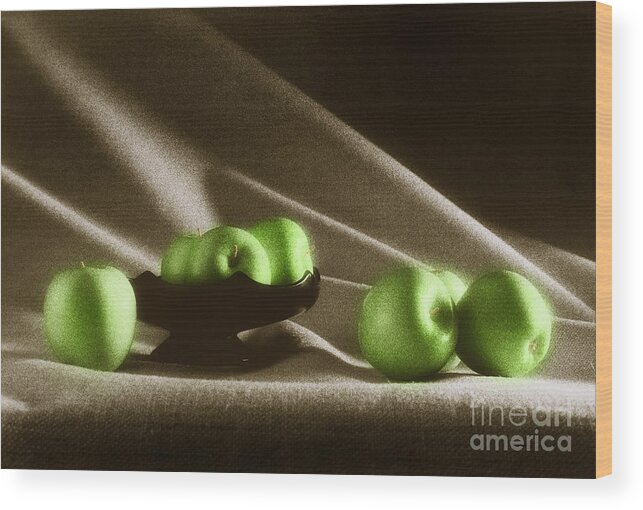 Granny Smith Wood Print featuring the photograph Green Apples by Tony Cordoza