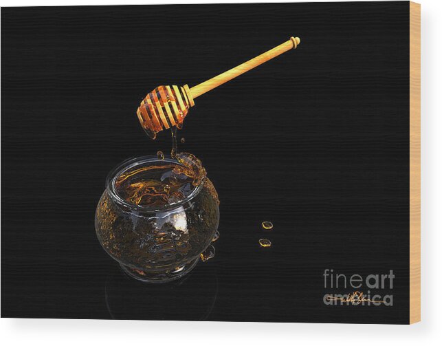 Kitchen Wood Print featuring the digital art Honey and Ladle by William Ladson