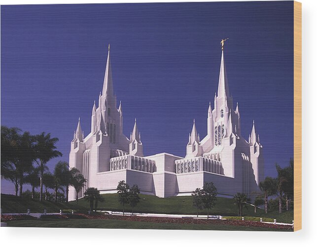 Mormon Wood Print featuring the photograph Mormon Temple - 2 by Paul W Faust - Impressions of Light