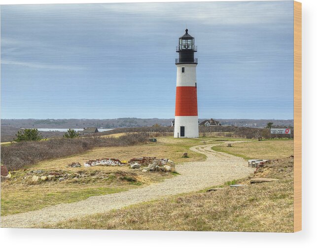 Lighthouse Wood Print featuring the photograph Nantucket's Sankaty Head Light by Donna Doherty