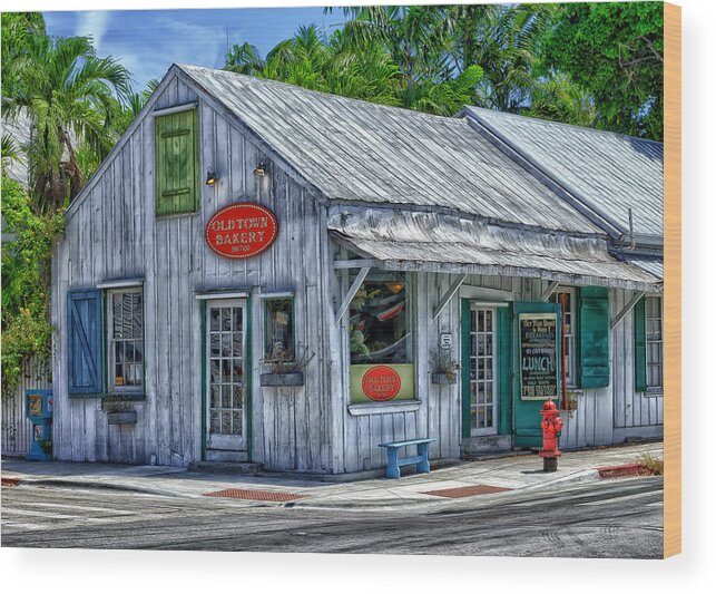 Frank J Benz Wood Print featuring the photograph Old Town Bakery by Frank J Benz