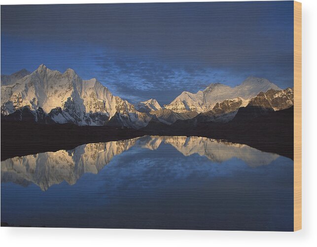 Feb0514 Wood Print featuring the photograph Panorama From Mt Makalu To Everest by Colin Monteath