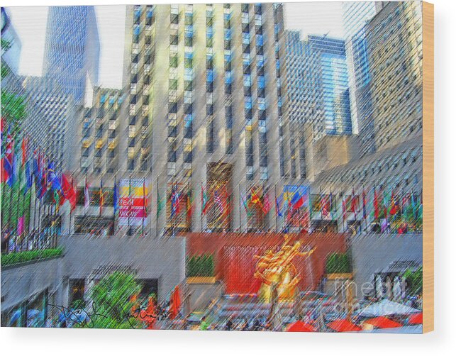 New York Wood Print featuring the photograph Rockefeller Center by Art Mantia