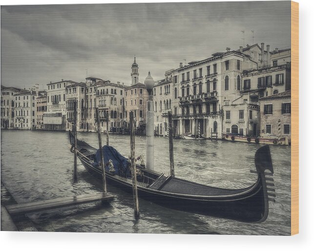 Color Efex Pro Wood Print featuring the photograph Venetian landscape by Roberto Pagani