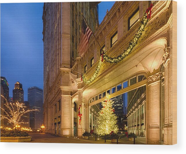 Chicago Wood Print featuring the photograph Wrigley Building Christmas by Lindley Johnson